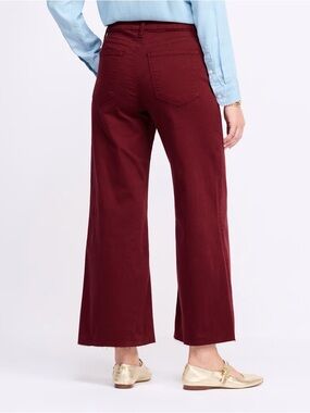 Kut from the Kloth Wide-Leg Crop Jeans in Burgundy